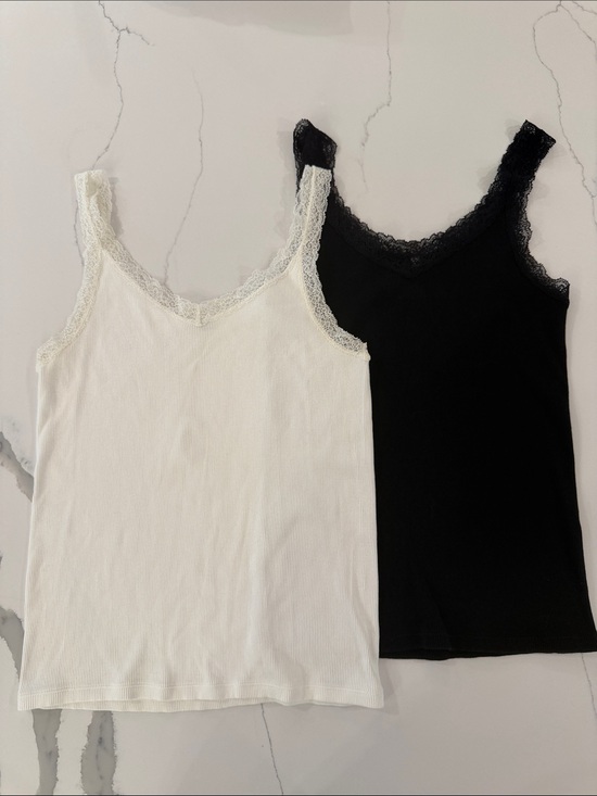 Uniqlo Tops - Uniqlo Lace-Edge Ribbed Camisoles - Black & White